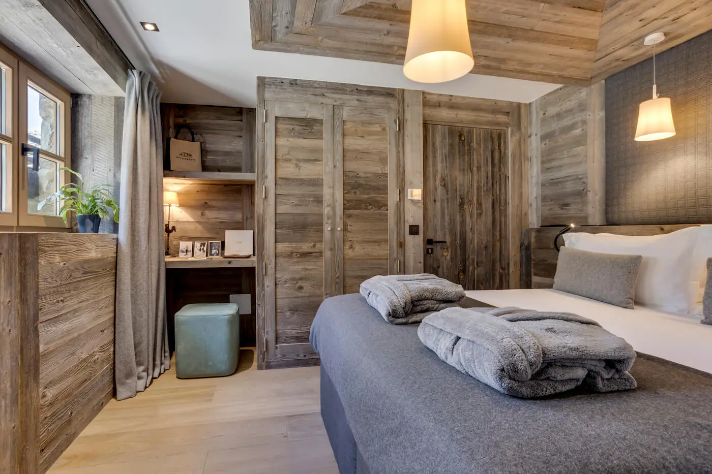 chalet loup bedroom 1 
