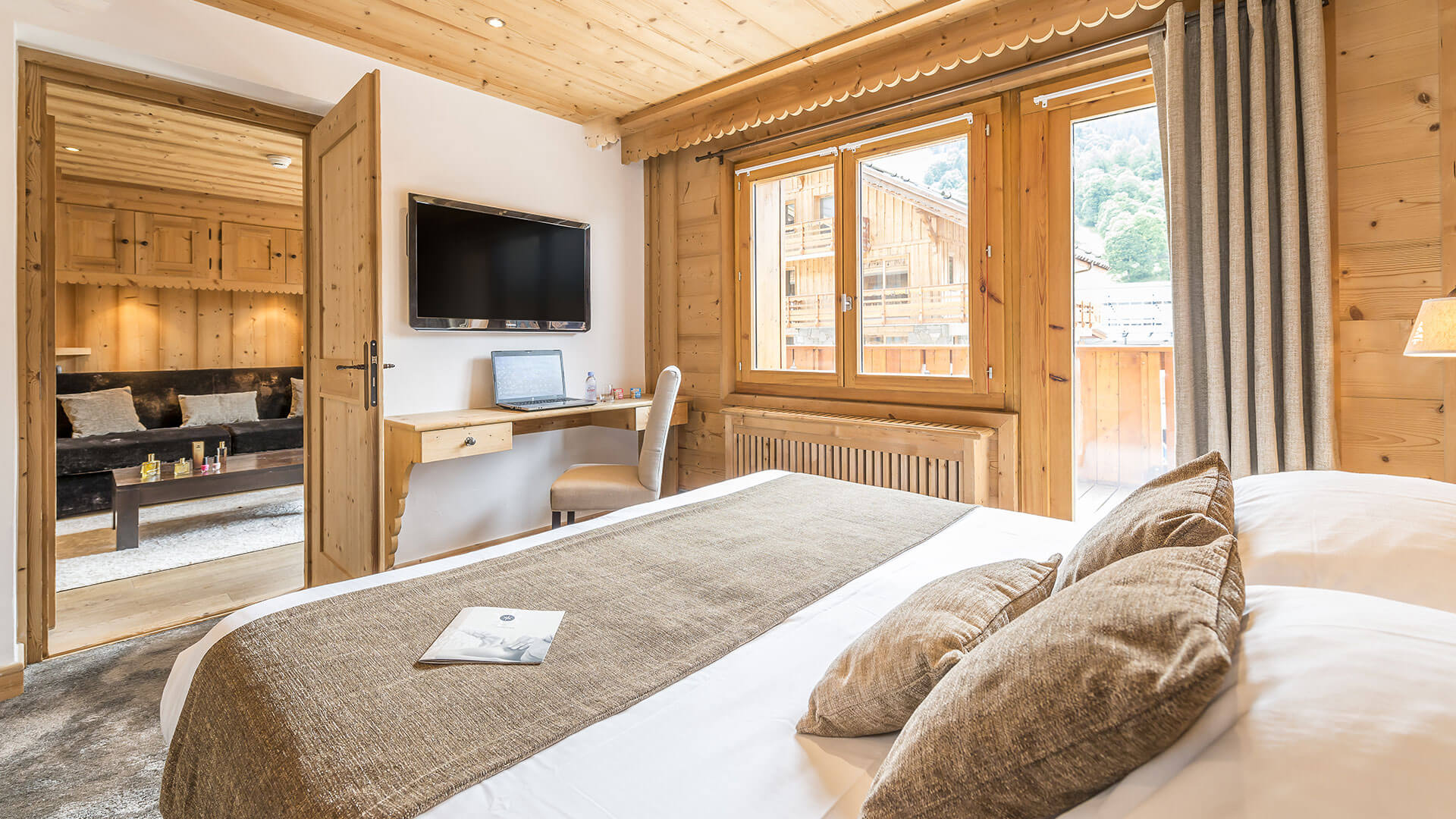 internal view of hotel la chaudanne