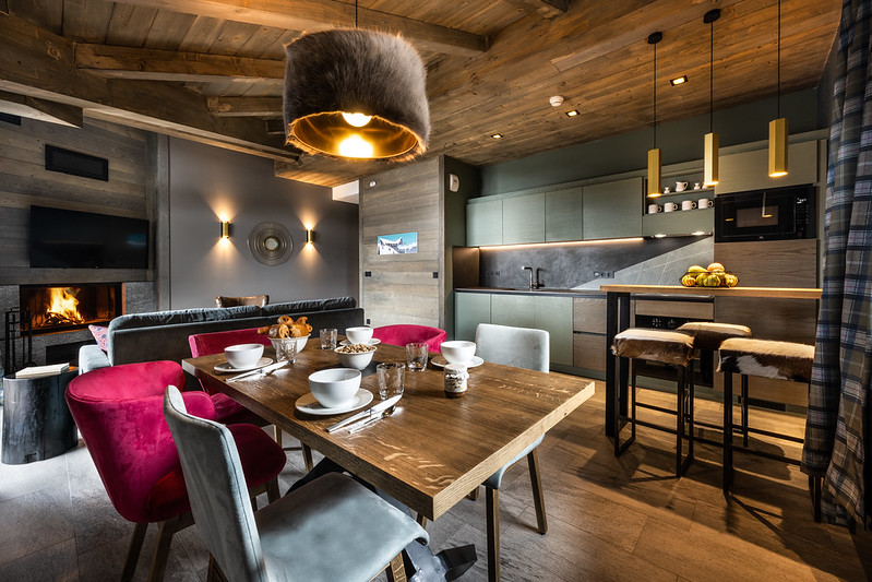 internal view of Chalet Izia and Chalet Skadi